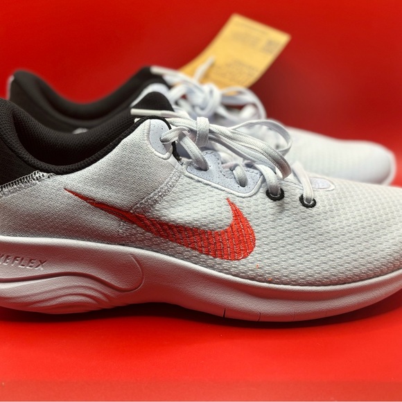 Nike Flex Experience Run 9.5M 11W
Running Shoes Easter Spring Father Day Track - Picture 2 of 11